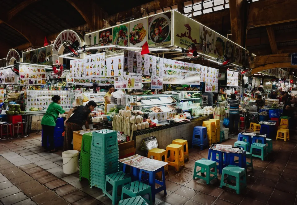 Bàn nướng đông khách tại Nguyễn Văn Cường